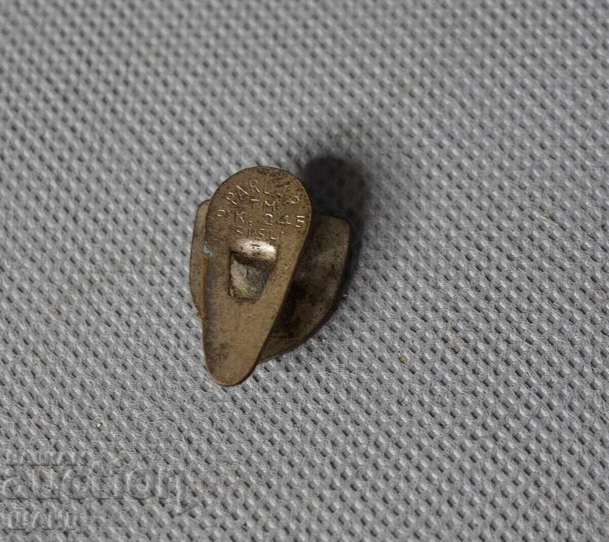 Стара емайлирана значка Турска федерация по ветроходство с цена 10.35 лв. | € 5.29