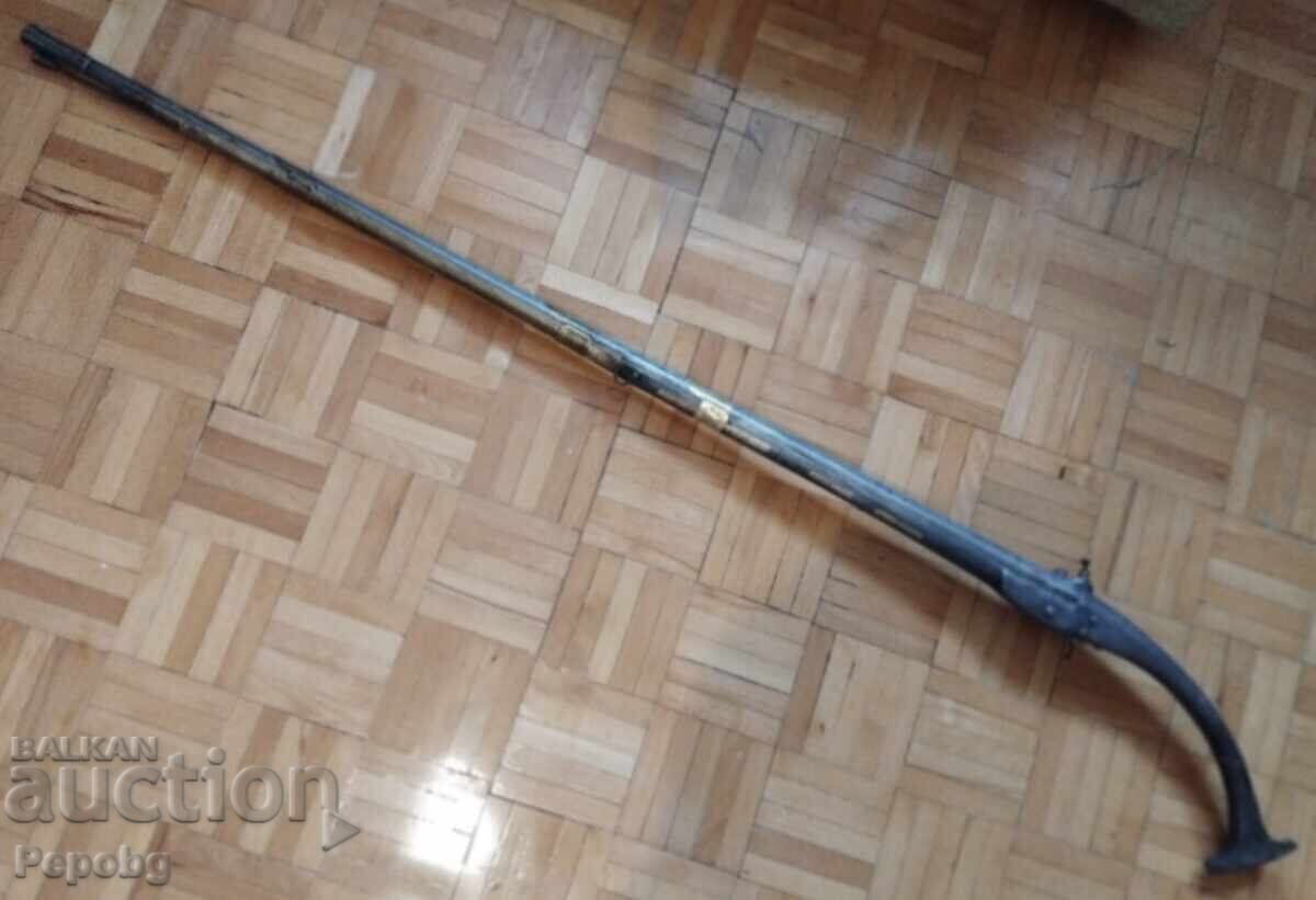 Veche pușcă cu cremene