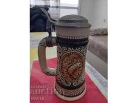 Antique mug, hunting theme