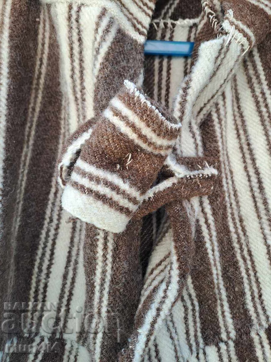 Yamorluk, chopken cu preț 245.00 BGN | € 125.27 Yamorluk, chopken cu preț 245.00 BGN | € 125.27