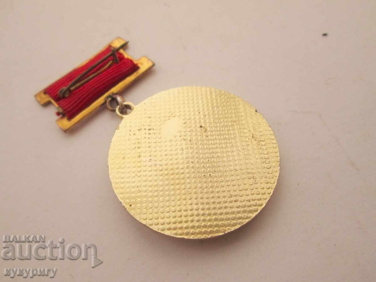 Παλαιό Σοσιαλιστικό σήμα μετάλλιο κονκάρδα διάστημα κοσμοναύτης Γκεόργκι Ιβάνοφ - 6