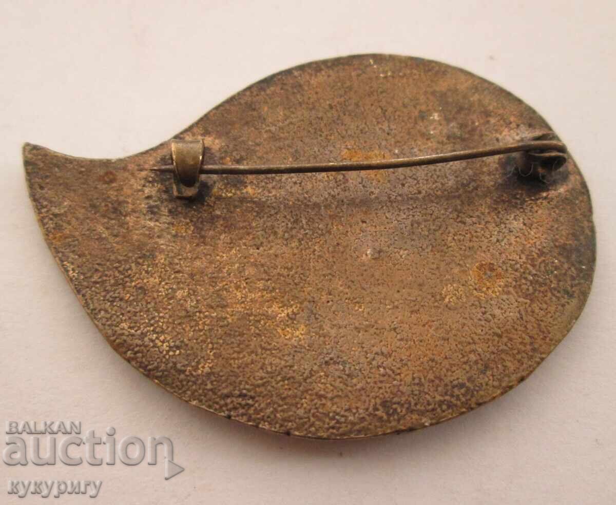 Παράδοση Παλιά γυναικεία καρφίτσα παφτά κόσμημα για φορεσιά