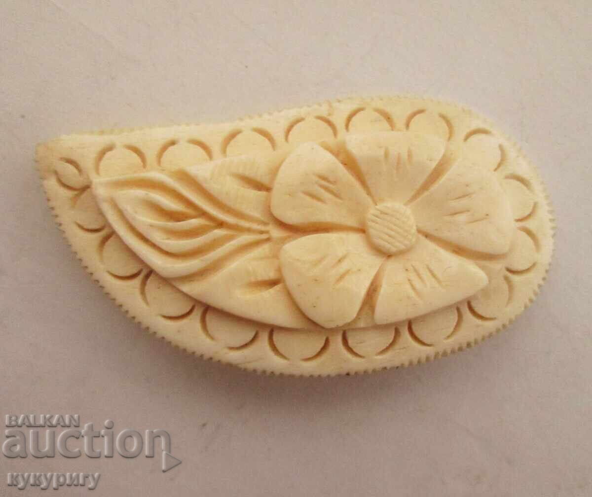 Παλιά γυναικεία καρφίτσα παφτά κόσμημα για παραδοσιακή φορεσιά σκαλιστό κόκκαλο