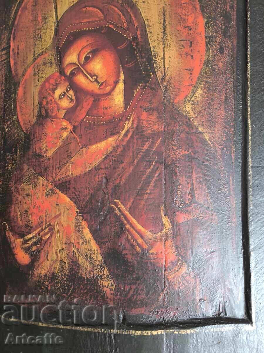 Delivery of Hand-painted icon "Virgin Mary with the Child" on wood Delivery of Hand-painted icon "Virgin Mary with the Child" on wood