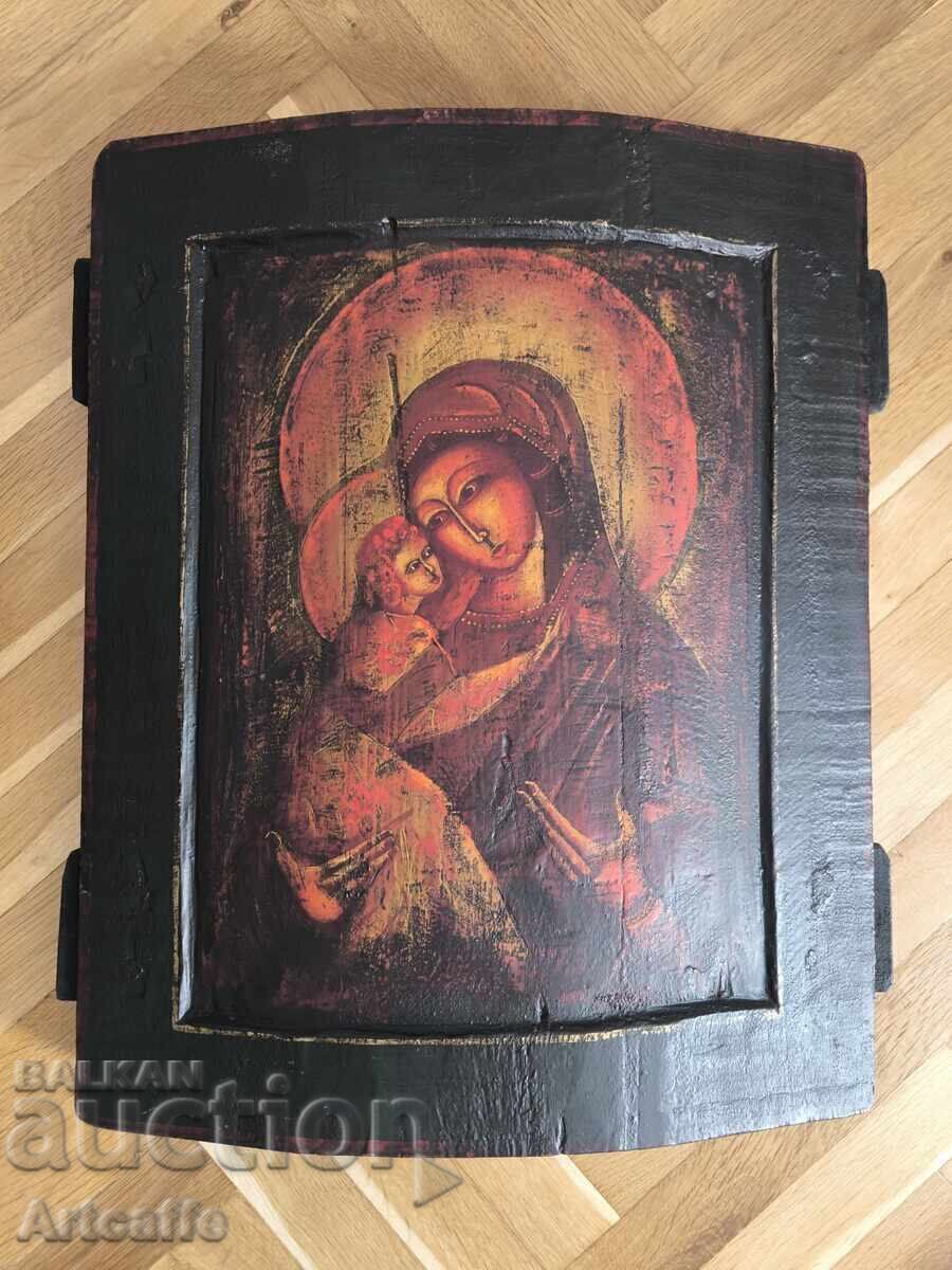Hand-painted icon "Virgin Mary with the Child" on wood Hand-painted icon "Virgin Mary with the Child" on wood