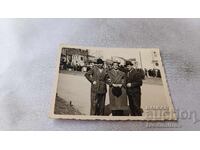 Φωτογραφία Σόφια Τρεις άνδρες στον δρόμο 1942