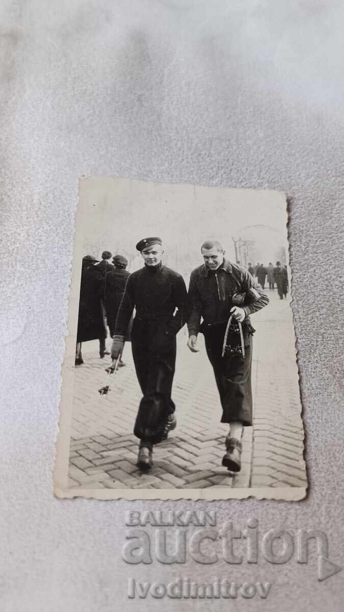 Foto Sofia Doi bărbați la plimbare