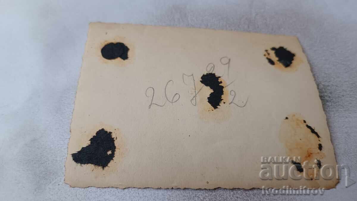 Φωτογραφία Σοφία Άνδρας και κορίτσι σε έναν περίπατο με τιμή 1.85 BGN | € 0.95