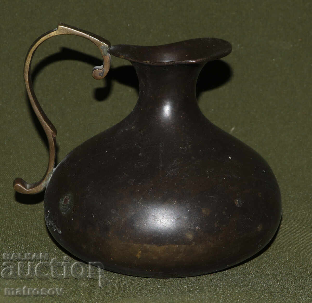 Χάλκινο διακοσμητικό βάζο