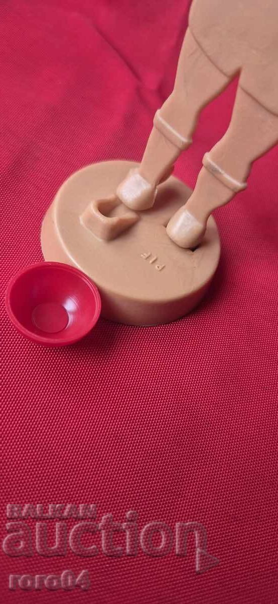 Pif - FOOTBALL PLAYER - RRR with price 29.00 BGN | € 14.83