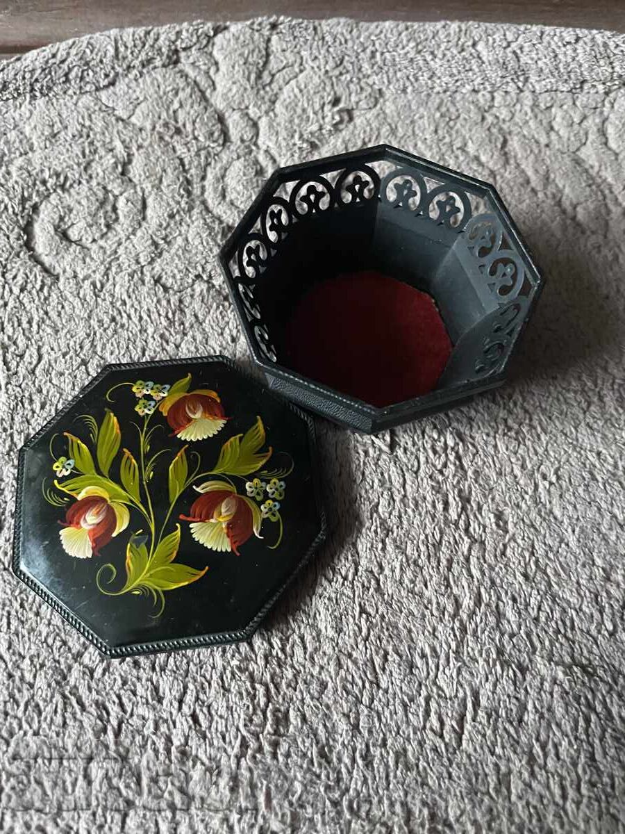 Box - 7/3.5 cm USSR with price 14.95 BGN | € 7.64