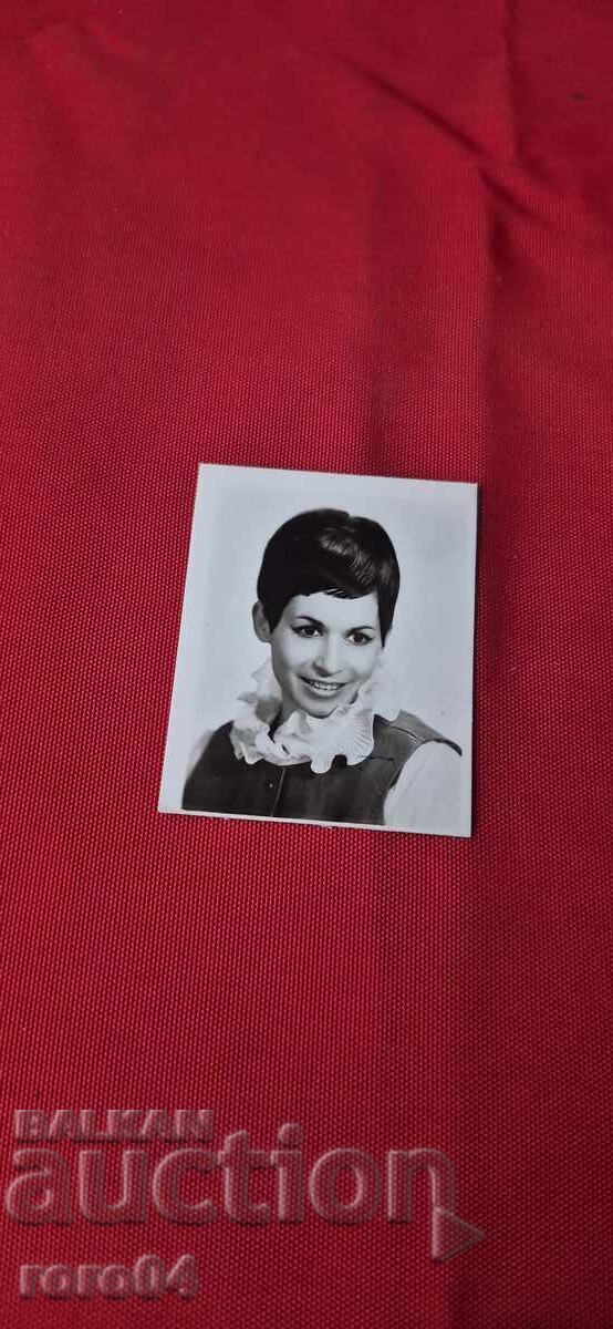 ΛΙΛΙ ΙΒΑΝΟΒΑ