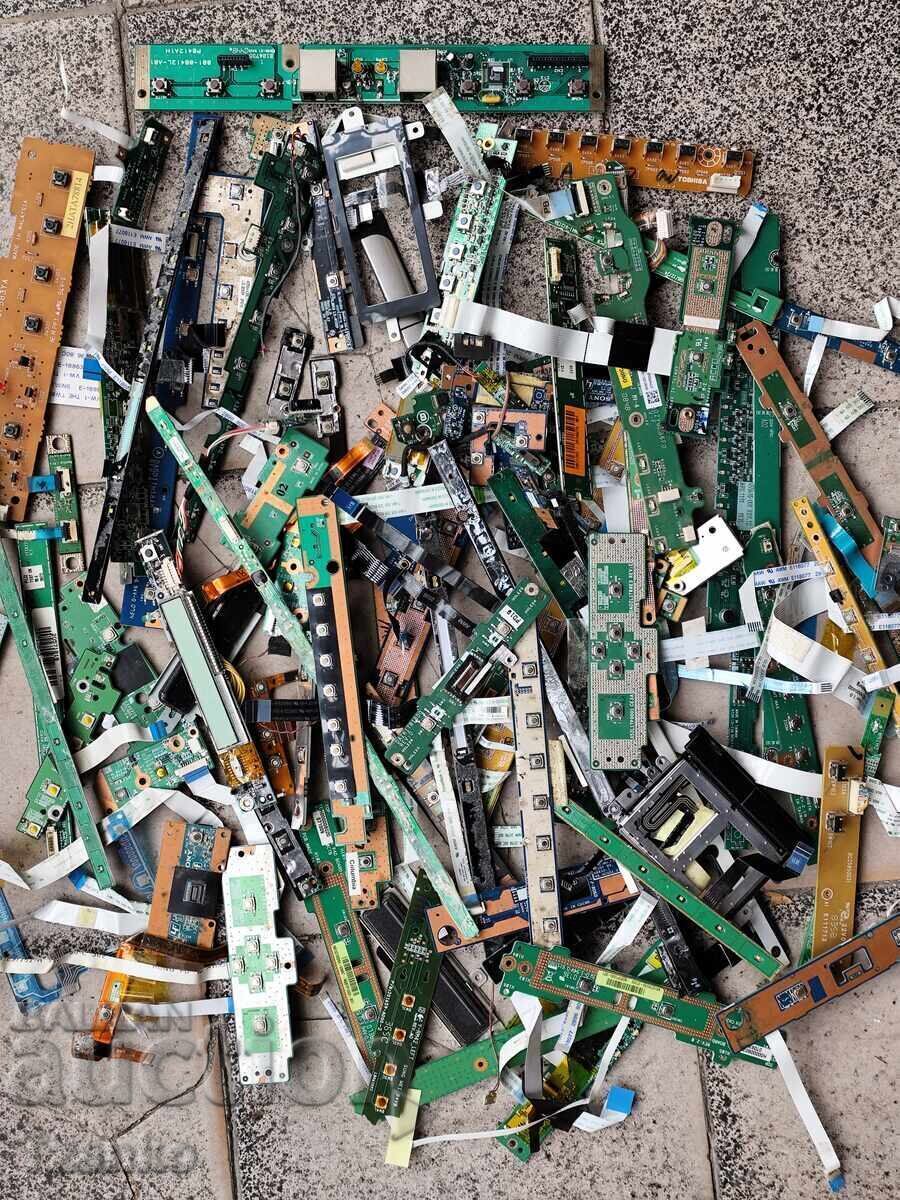 Микро бутони с цена 5.00 лв. | € 2.56 Микро бутони с цена 5.00 лв. | € 2.56