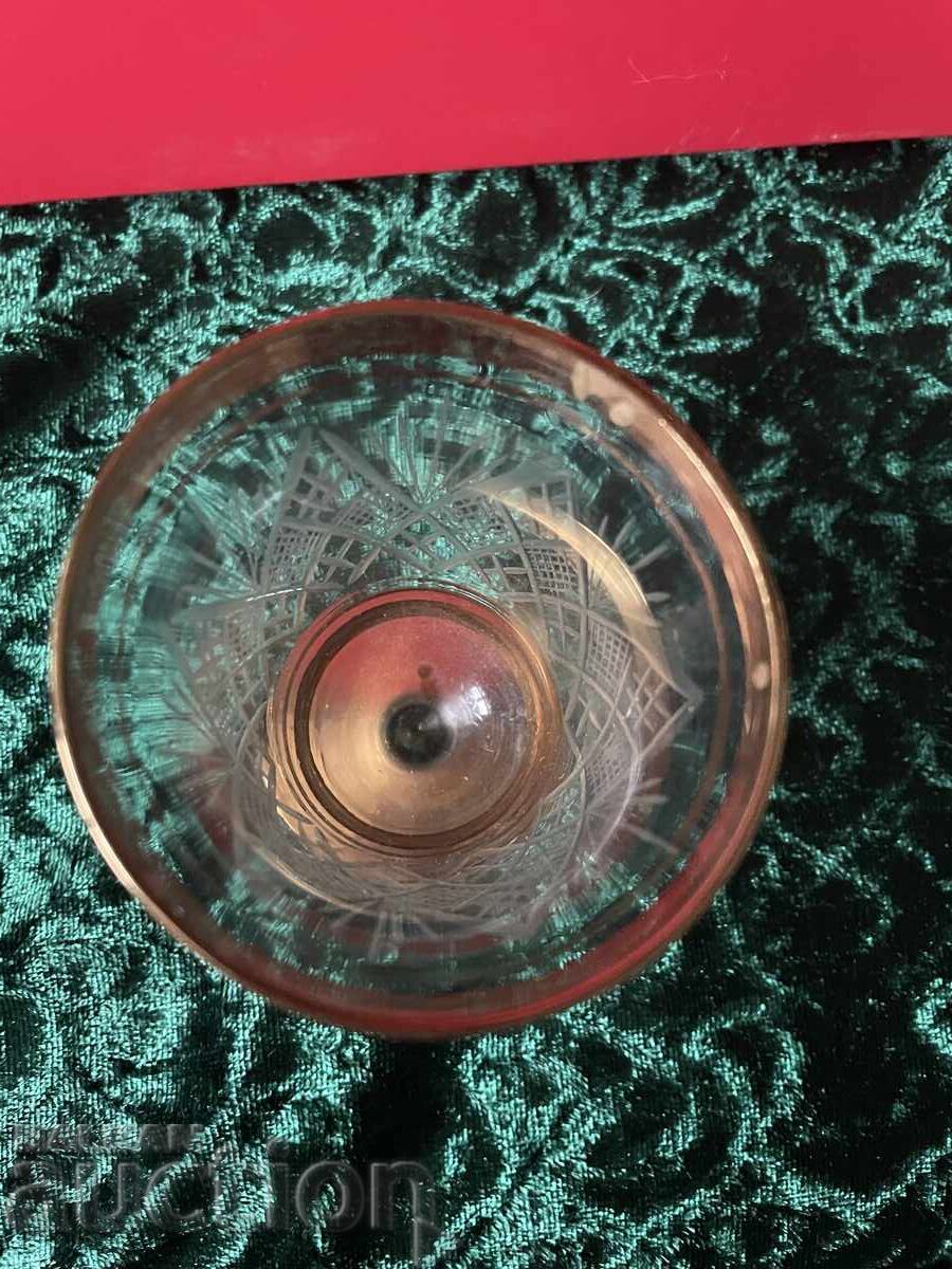 Аукцион Чаша- тънко грав.стъкло,8 см вис. Аукцион Чаша- тънко грав.стъкло,8 см вис.