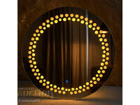 Oglindă de lux cu iluminare LED și tehnologie tactilă