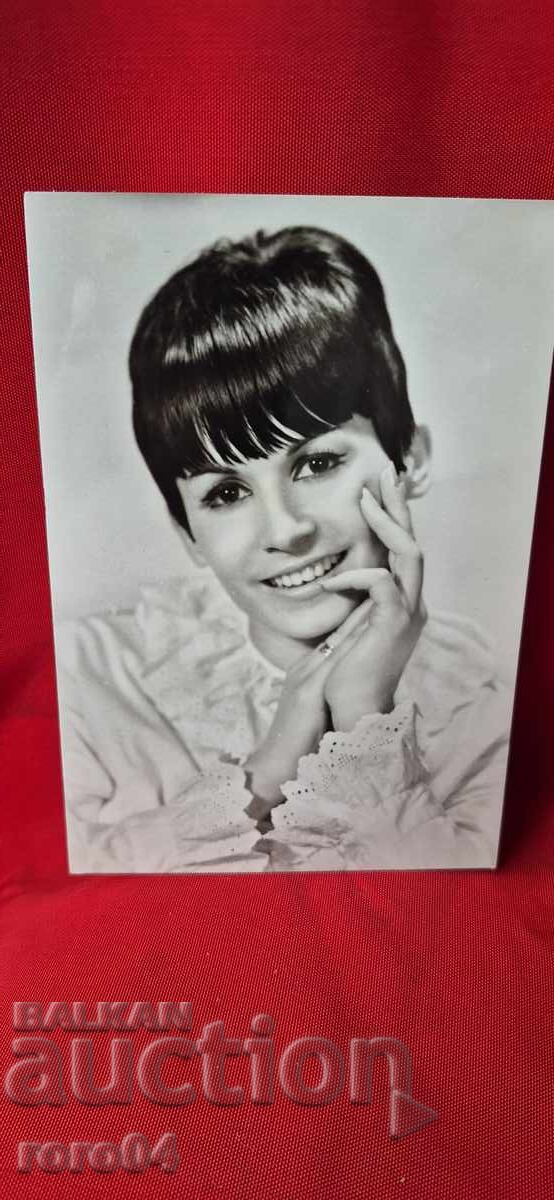 LILY IVANOVA - 7 LILY IVANOVA - 7