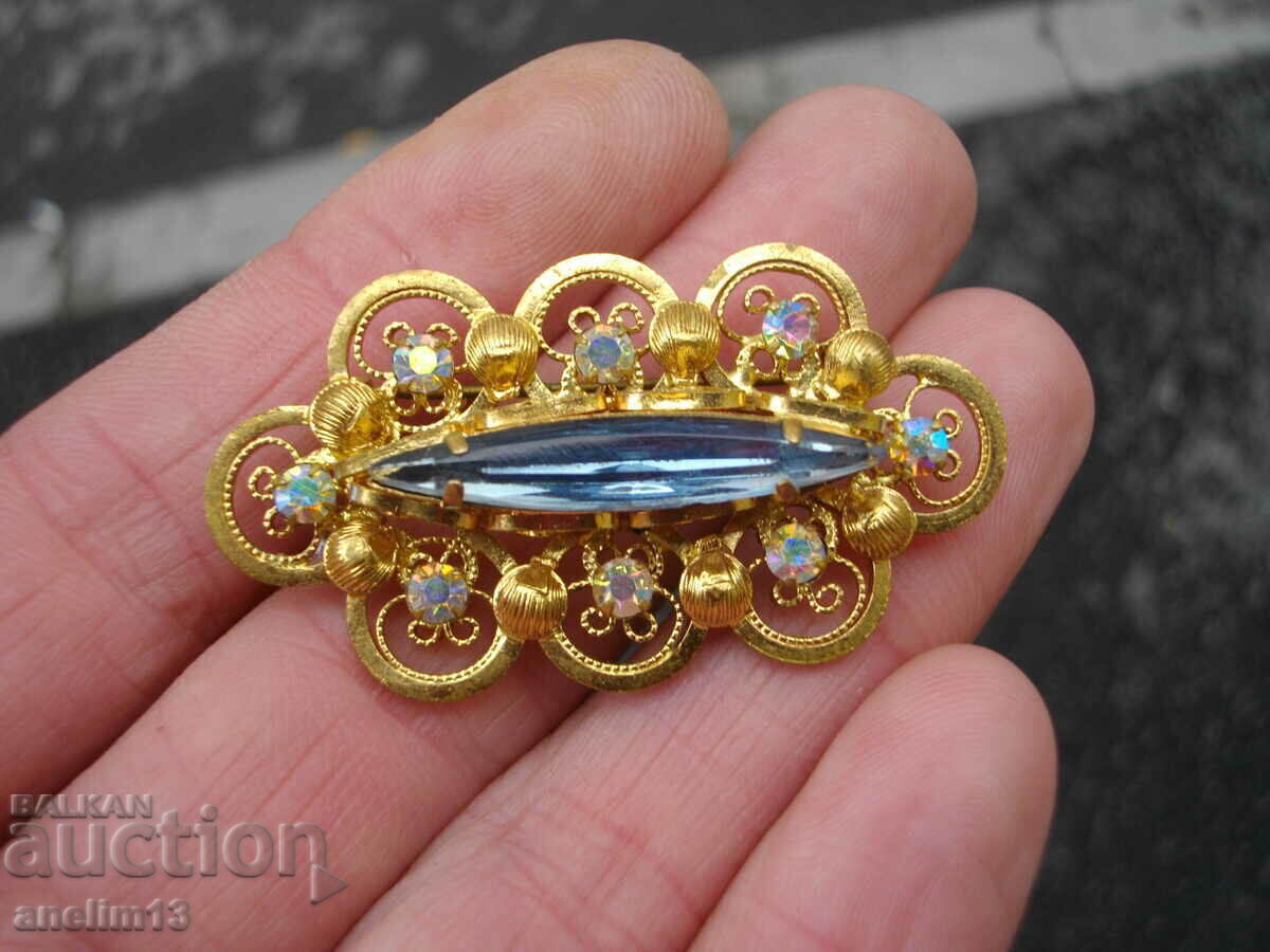 BROȘĂ VECHE cu preț € 12.00 | 23.47 BGN