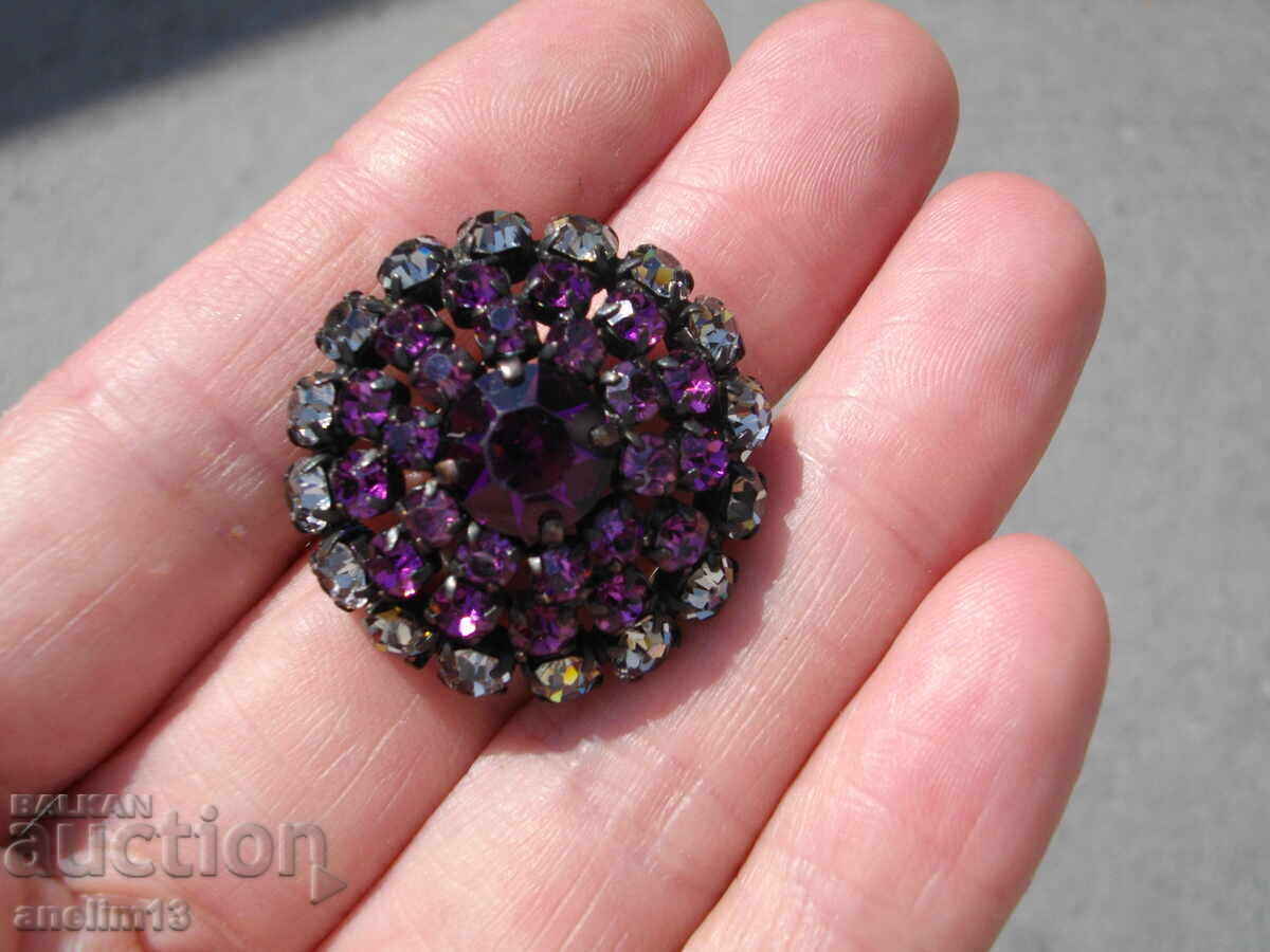 BROȘĂ VECHE cu preț € 12.00 | 23.47 BGN