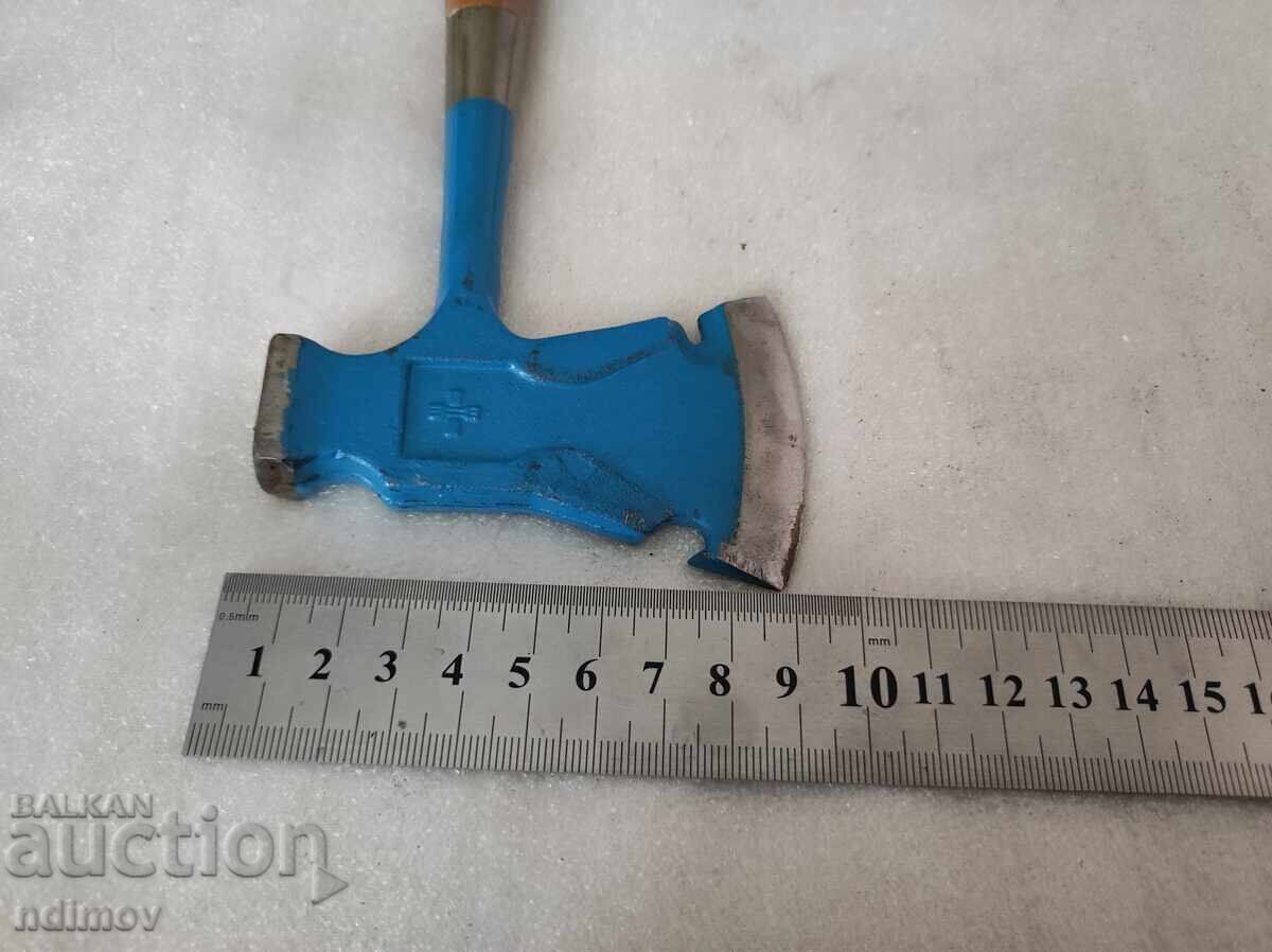 Licitație Topor practic german Licitație Topor practic german