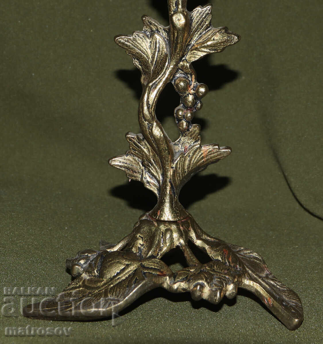 Παράδοση Χάλκινο διακοσμητικό κηροπήγιο Παράδοση Χάλκινο διακοσμητικό κηροπήγιο