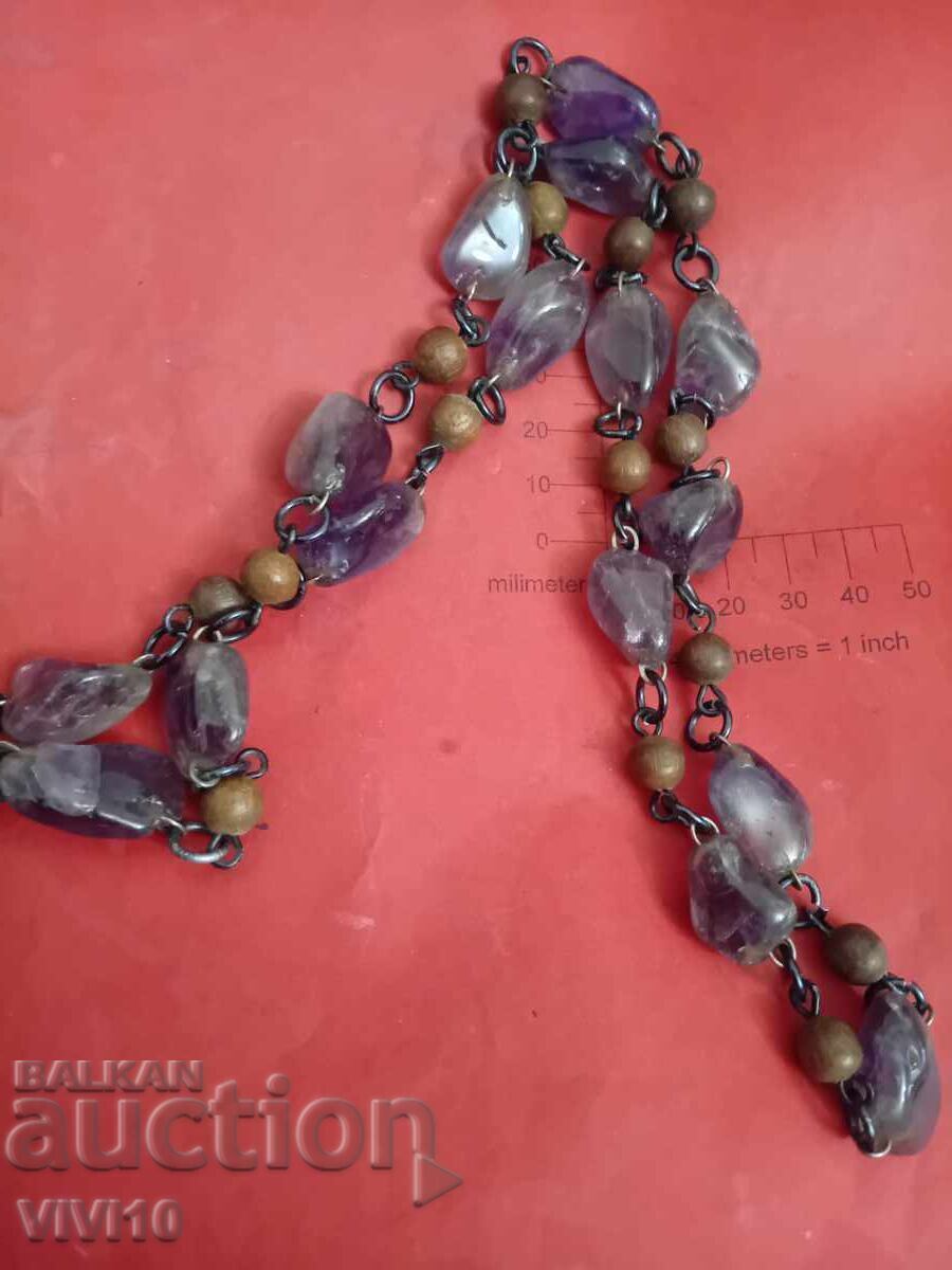 Αρχαίο κολιέ με αμέθυστο