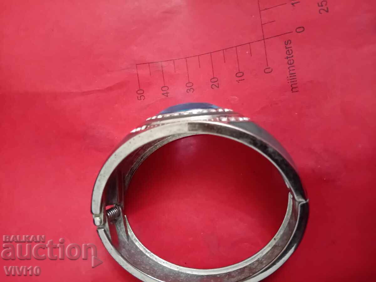 Δημοπρασία Αρχαίο βραχιόλι με σμάλτο και πέτρες