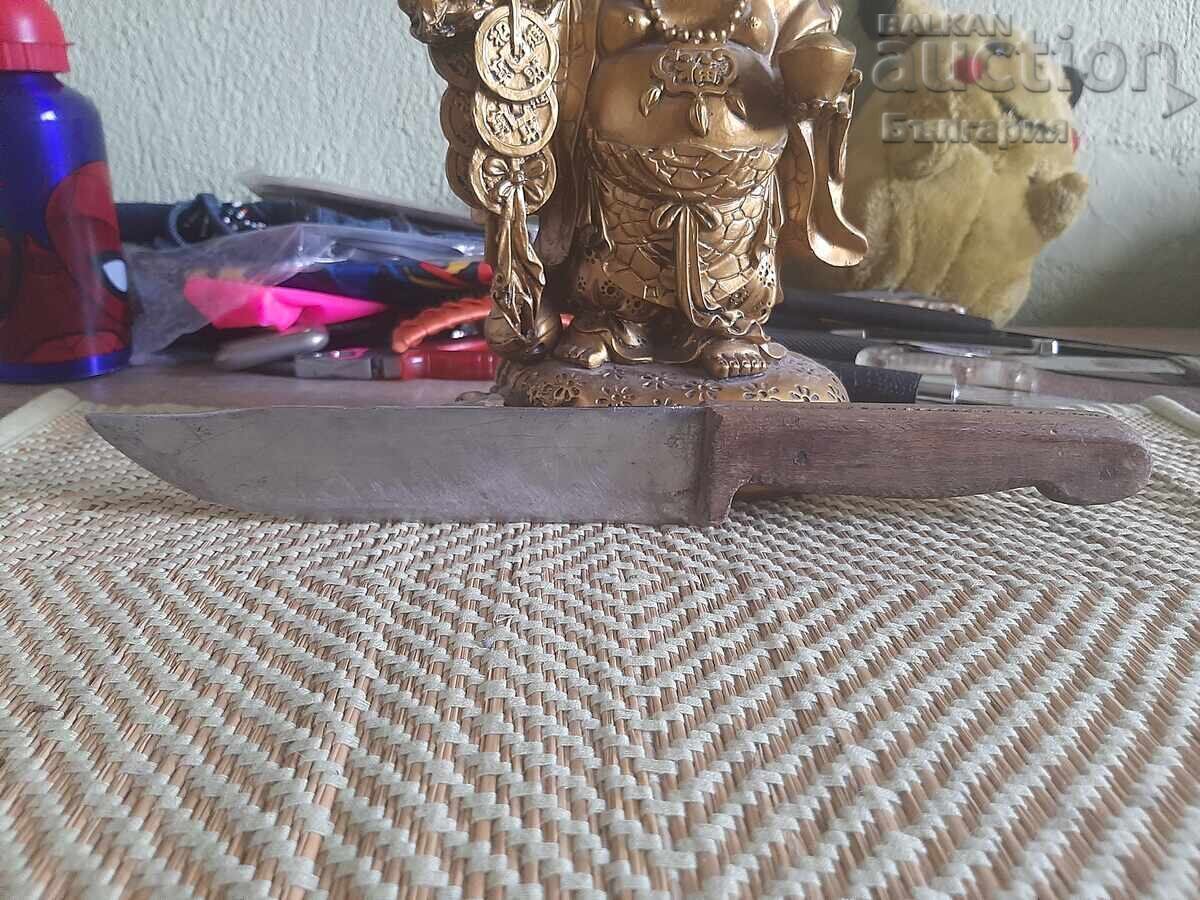 ένα παλιό μαχαίρι ένα παλιό μαχαίρι