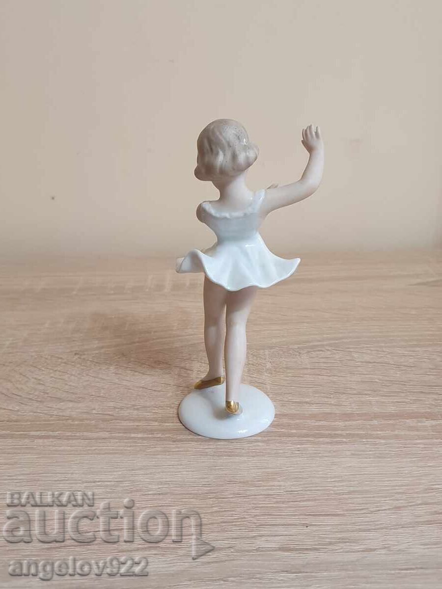 Auction German porcelain figure statuette Wallendorf 1 Auction German porcelain figure statuette Wallendorf 1