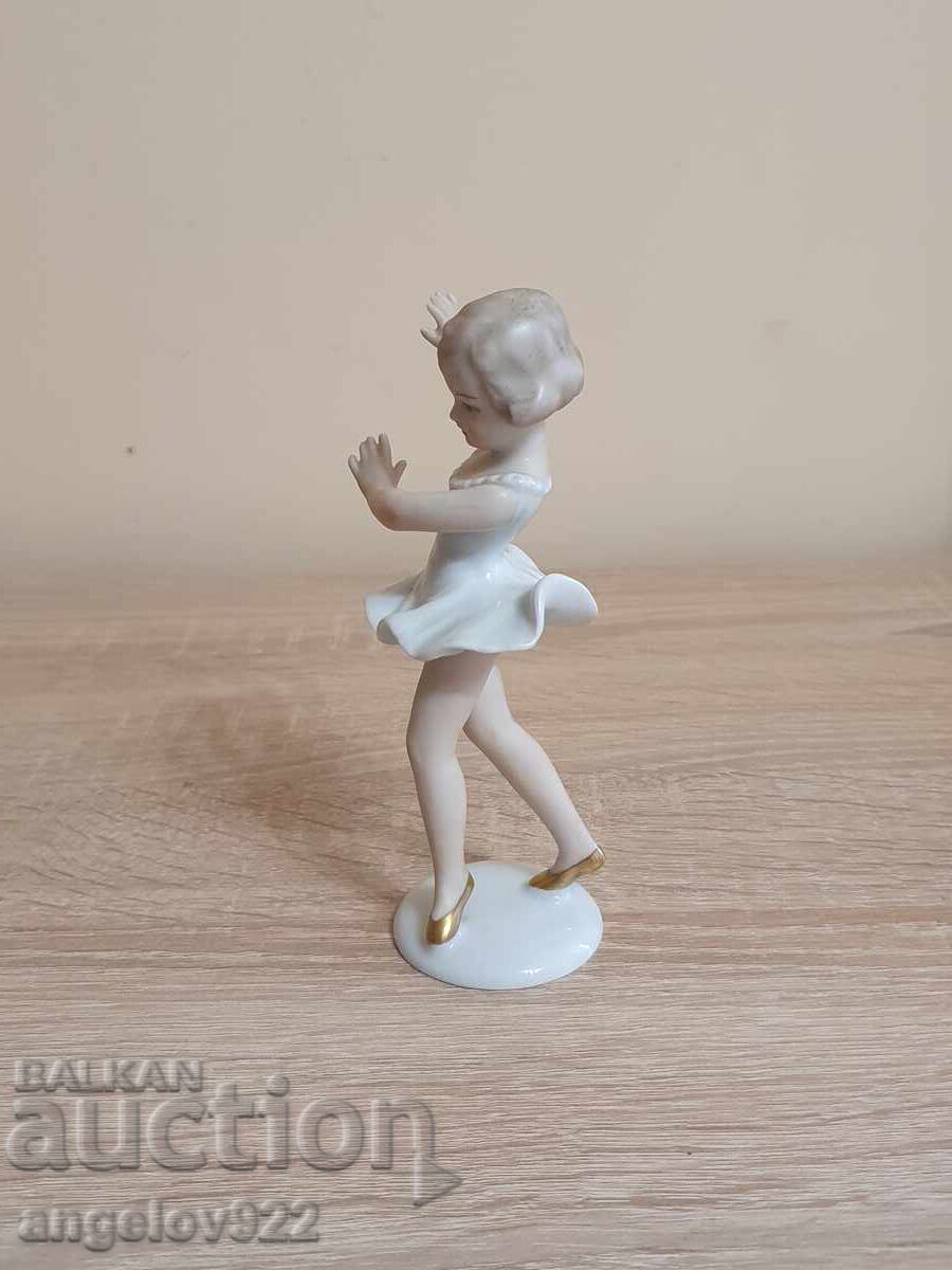 Delivery of German porcelain figure statuette Wallendorf 1 Delivery of German porcelain figure statuette Wallendorf 1
