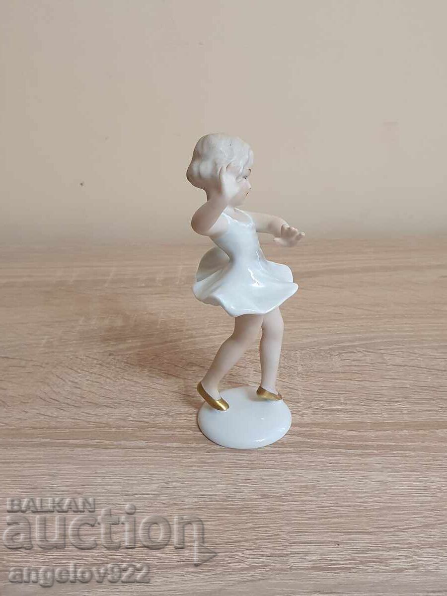 Auction German porcelain figure statuette Wallendorf 2 Auction German porcelain figure statuette Wallendorf 2