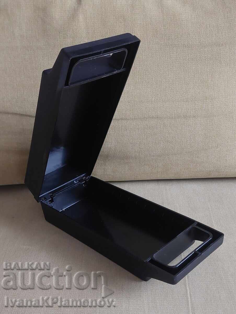 Cutie de stocare a casetelor audio nouă pentru colecționari cu preț 26.00 BGN | € 13.29