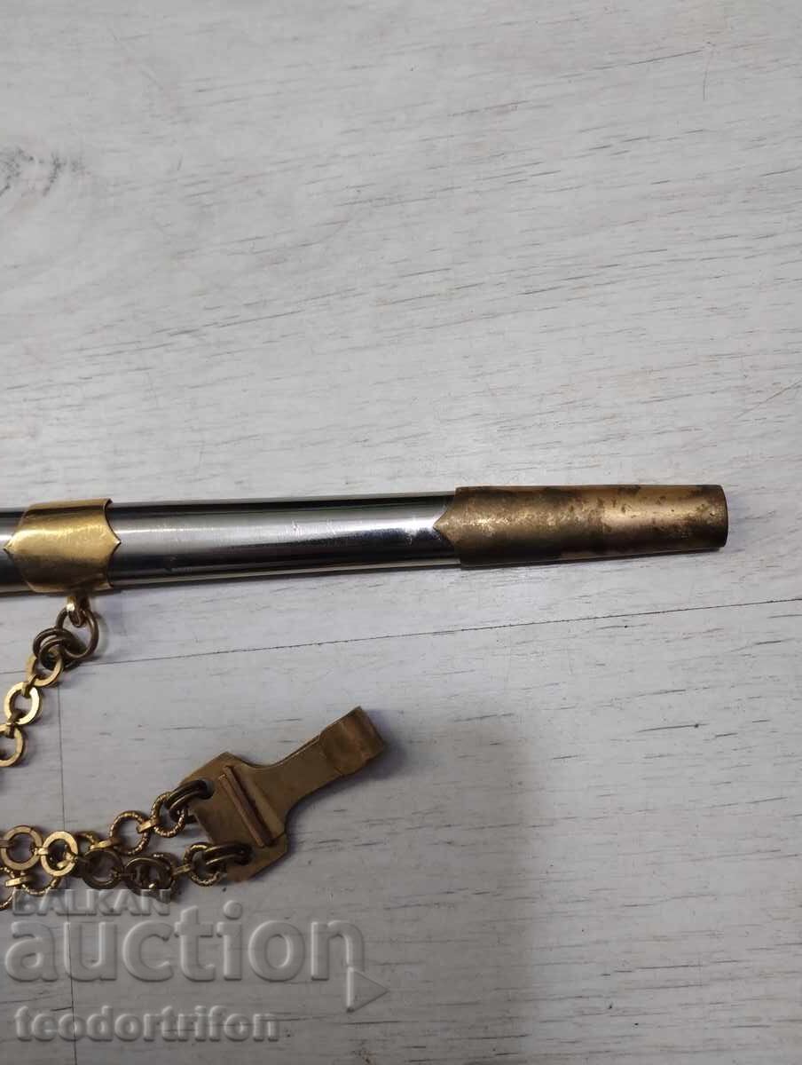 Delivery of Parade Dirk