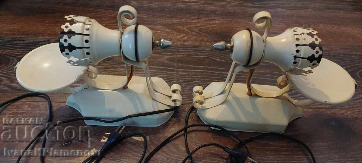 Lămpi retro de perete metalice pentru cunoscători, două bucăți cu preț € 20.00 | 39.12 BGN