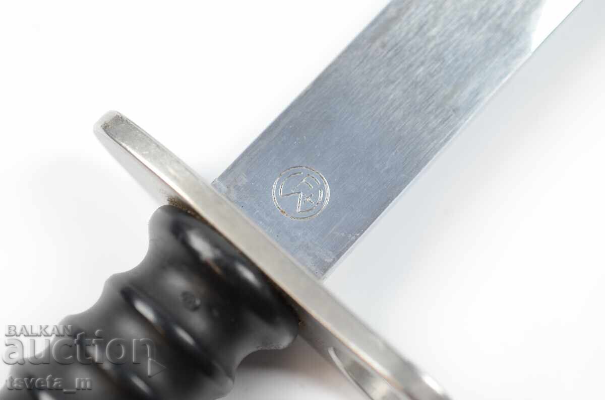 Δημοπρασία Ελβετικό μαχαίρι M 1957 Δημοπρασία Ελβετικό μαχαίρι M 1957