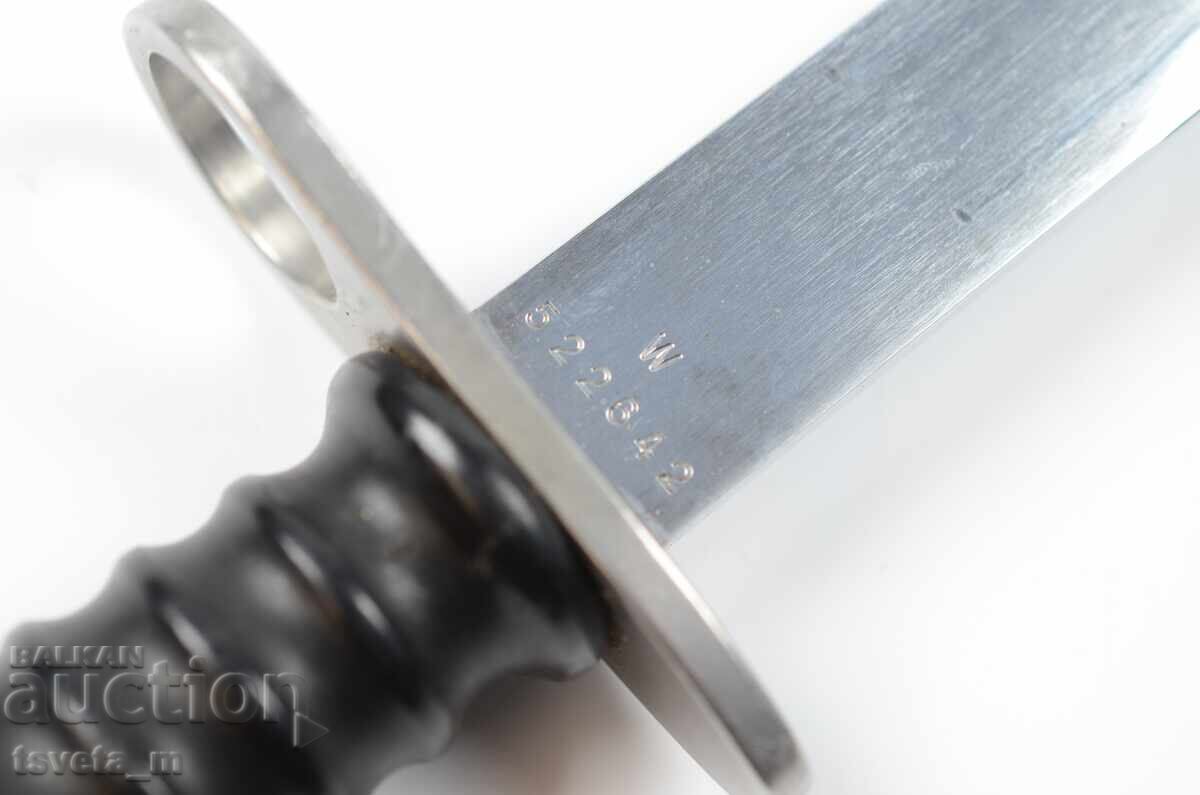 Παράδοση Ελβετικό μαχαίρι M 1957 Παράδοση Ελβετικό μαχαίρι M 1957