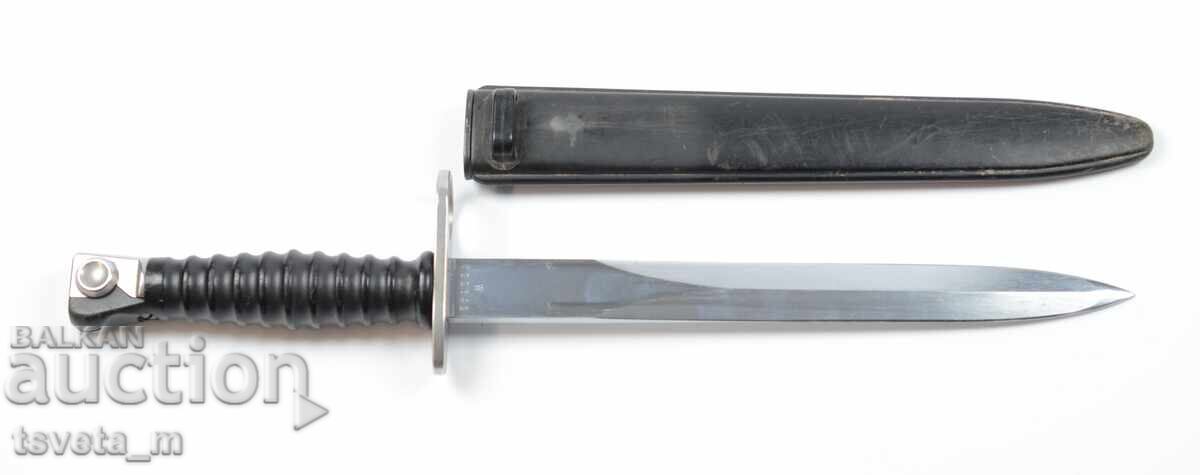 Ελβετικό μαχαίρι M 1957 Ελβετικό μαχαίρι M 1957