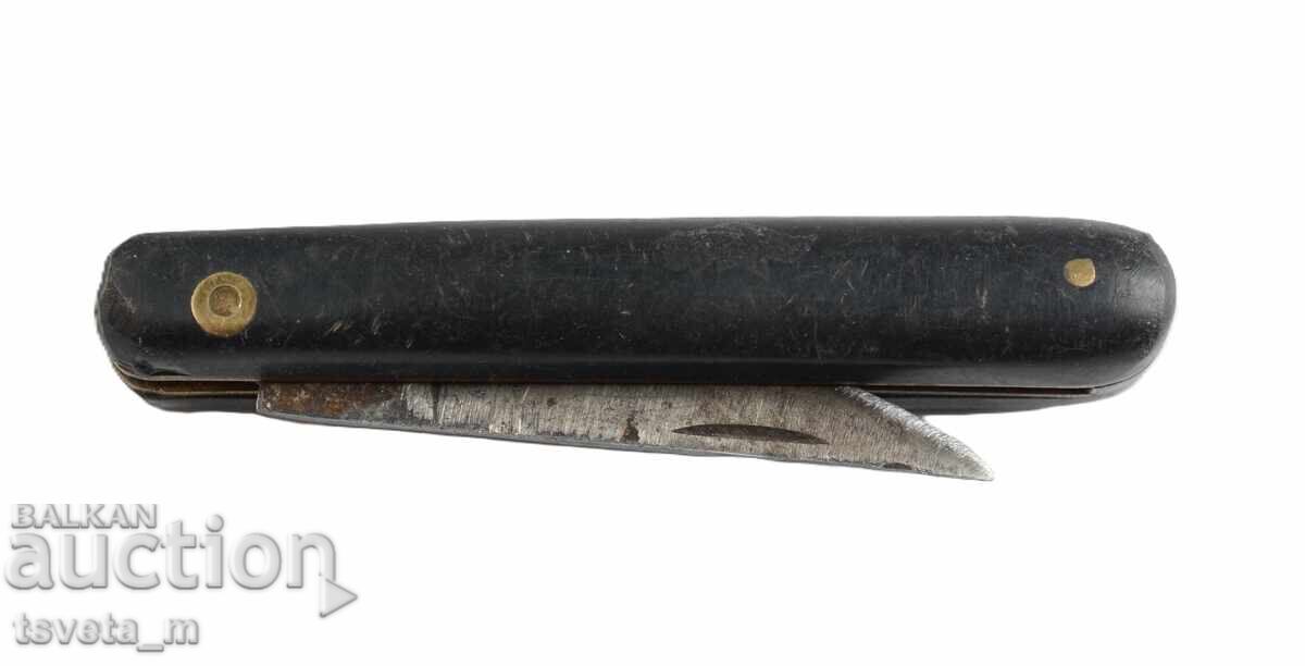 A pocket knife A pocket knife