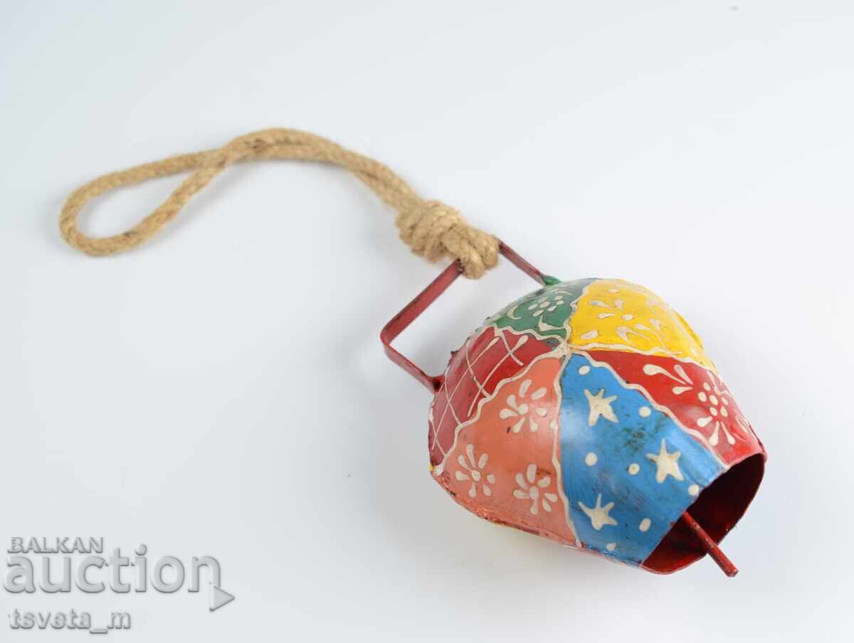 Clopot colorat pictat manual, clopoțel de clopot cu preț 8.00 BGN | € 4.09