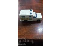 MATCHBOX AMBULANCE METAL CAR ENGLAND No. 41
