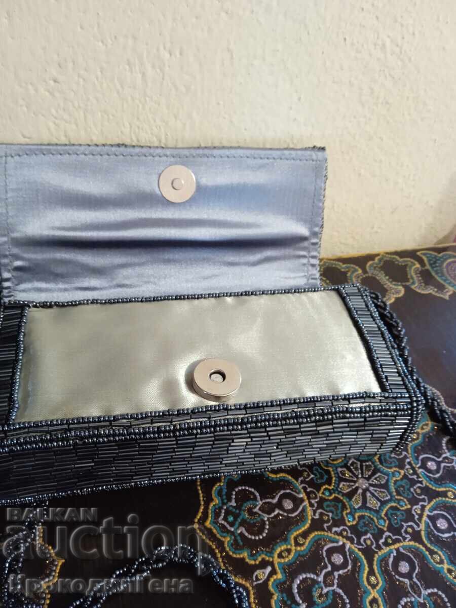 Handbag with price 100.00 BGN | € 51.13