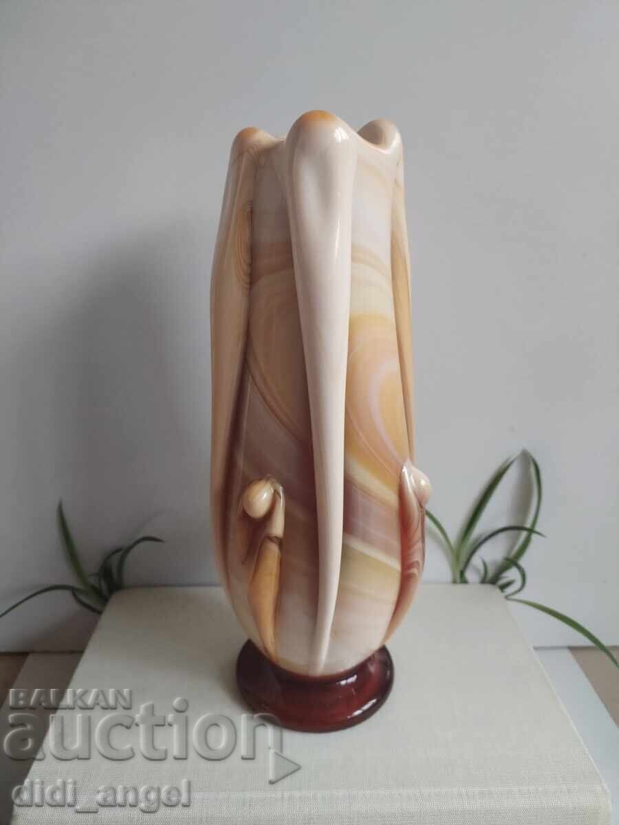 Σοβιετικό γυάλινο βάζο με τιμή 60.00 BGN | € 30.68