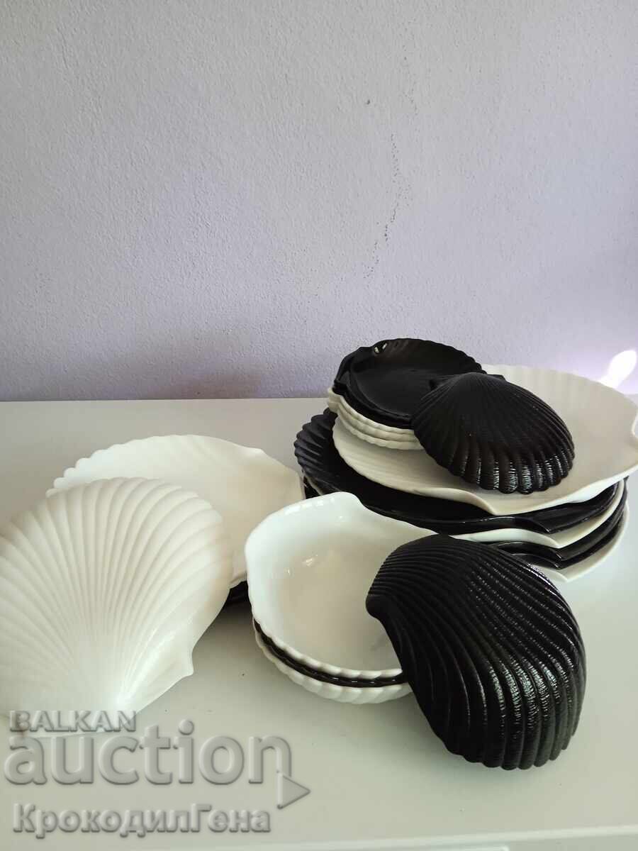 Arcopal Dinnerware Set