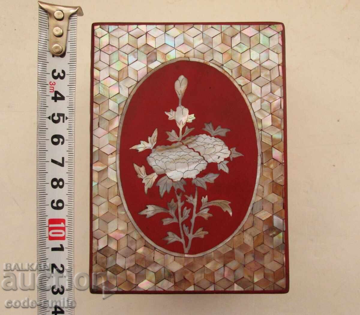 Old mother-of-pearl jewelry box with rich mother-of-pearl inlay - 6