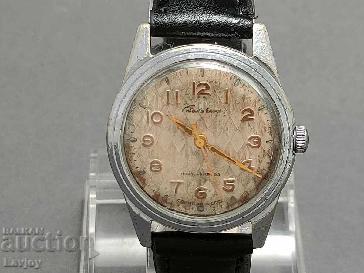 Ceas de mână Stolichnie 1MChZ im. Kirova cu preț 60.00 BGN | € 30.68