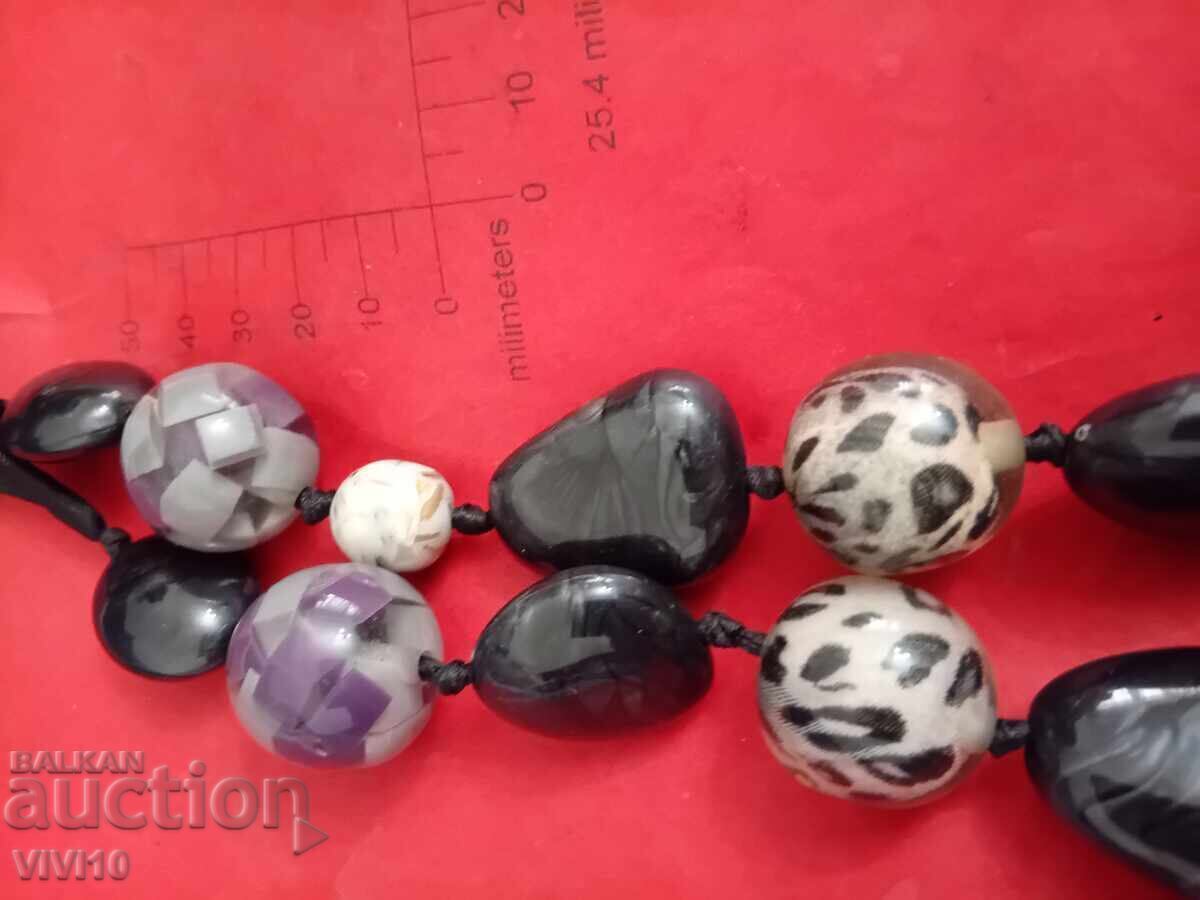 Auction Antique necklace, large beads Auction Antique necklace, large beads
