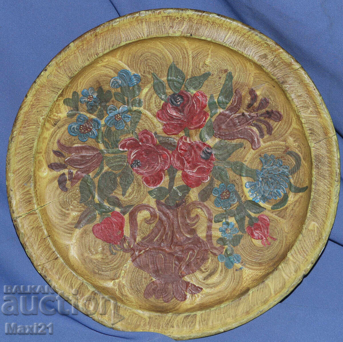 Decorative hand-painted wooden plate, still life with price 160.00 BGN | € 81.81
