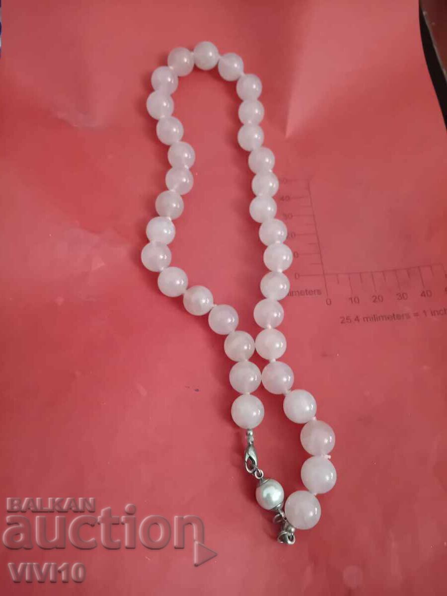 Colier vechi din cuarț roz cu preț € 25.00 | 48.90 BGN