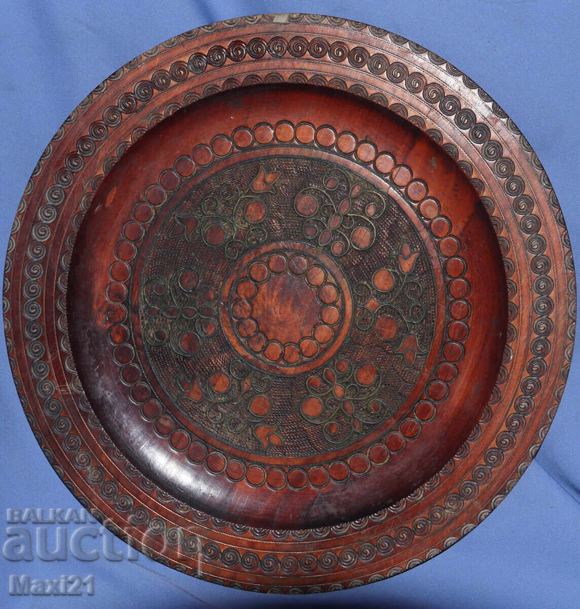 Διακοσμητικό μεγάλο χειροποίητο ξυλόγλυπτο χάλκινο ορείχαλκο με τιμή 250.00 BGN | € 127.82