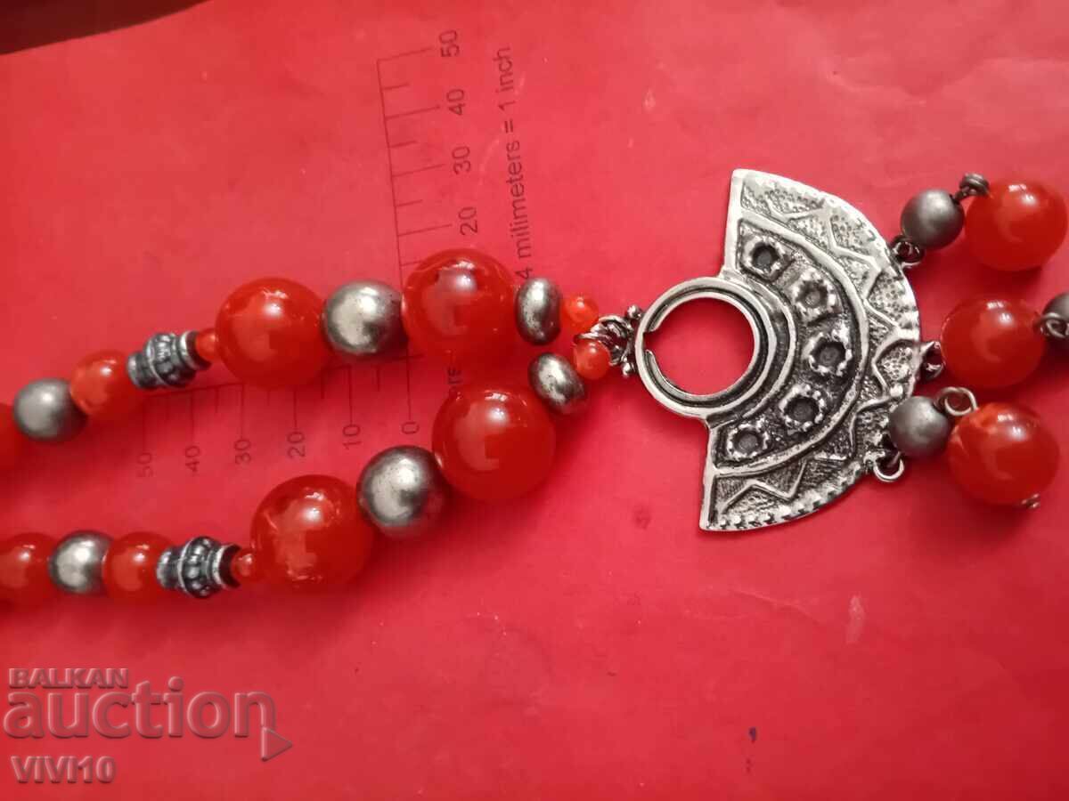 Старинно колие с метални части с цена € 40.90 | 79.99 лв.