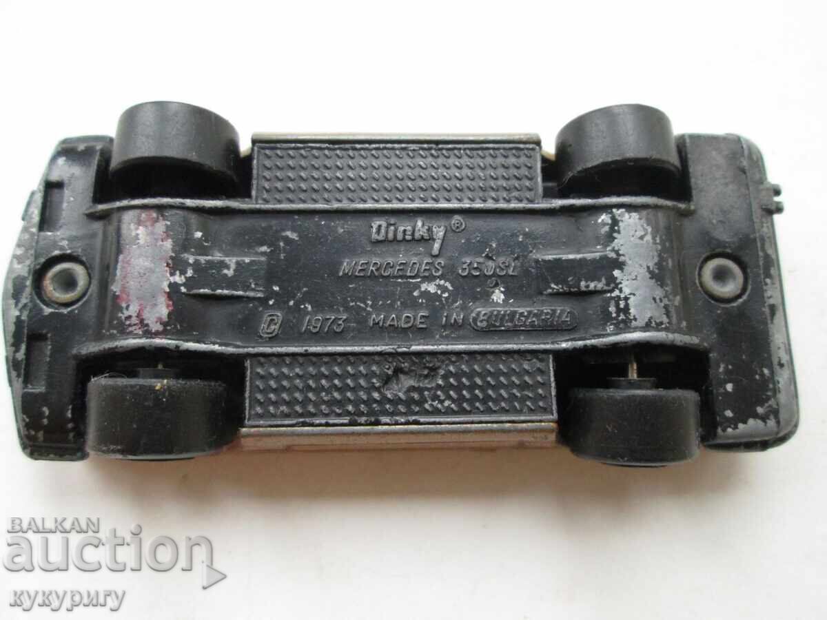 Old metal Mercedes 350 SL car Bulgaria 1973 - 7